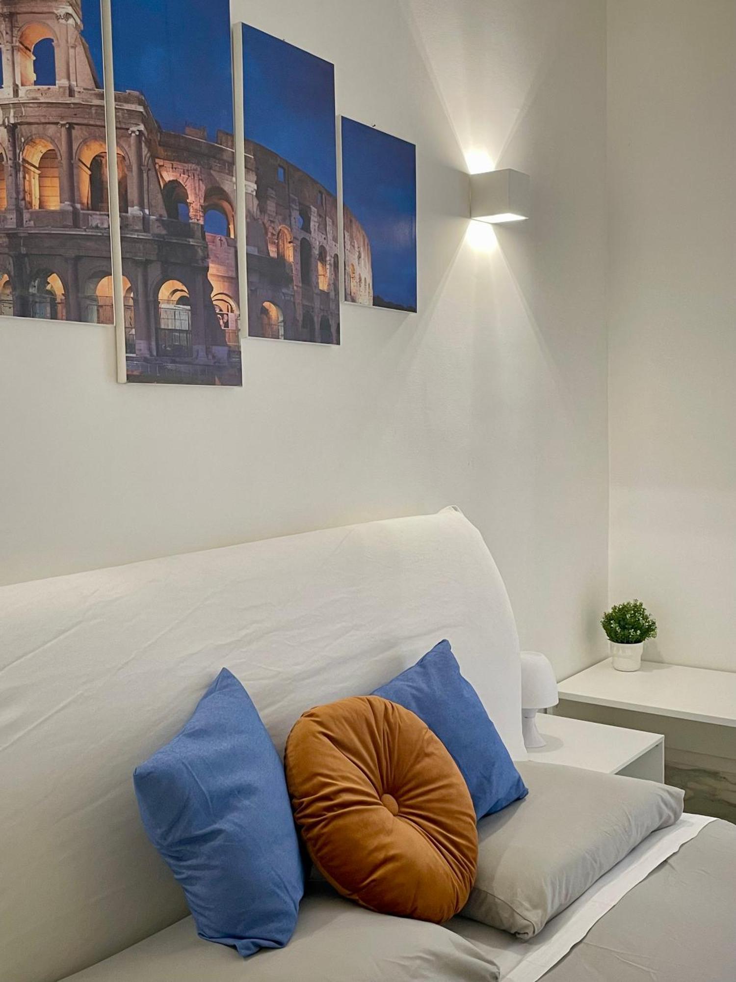 Martina A Piazza Del Popolo Villa Рим Екстериор снимка