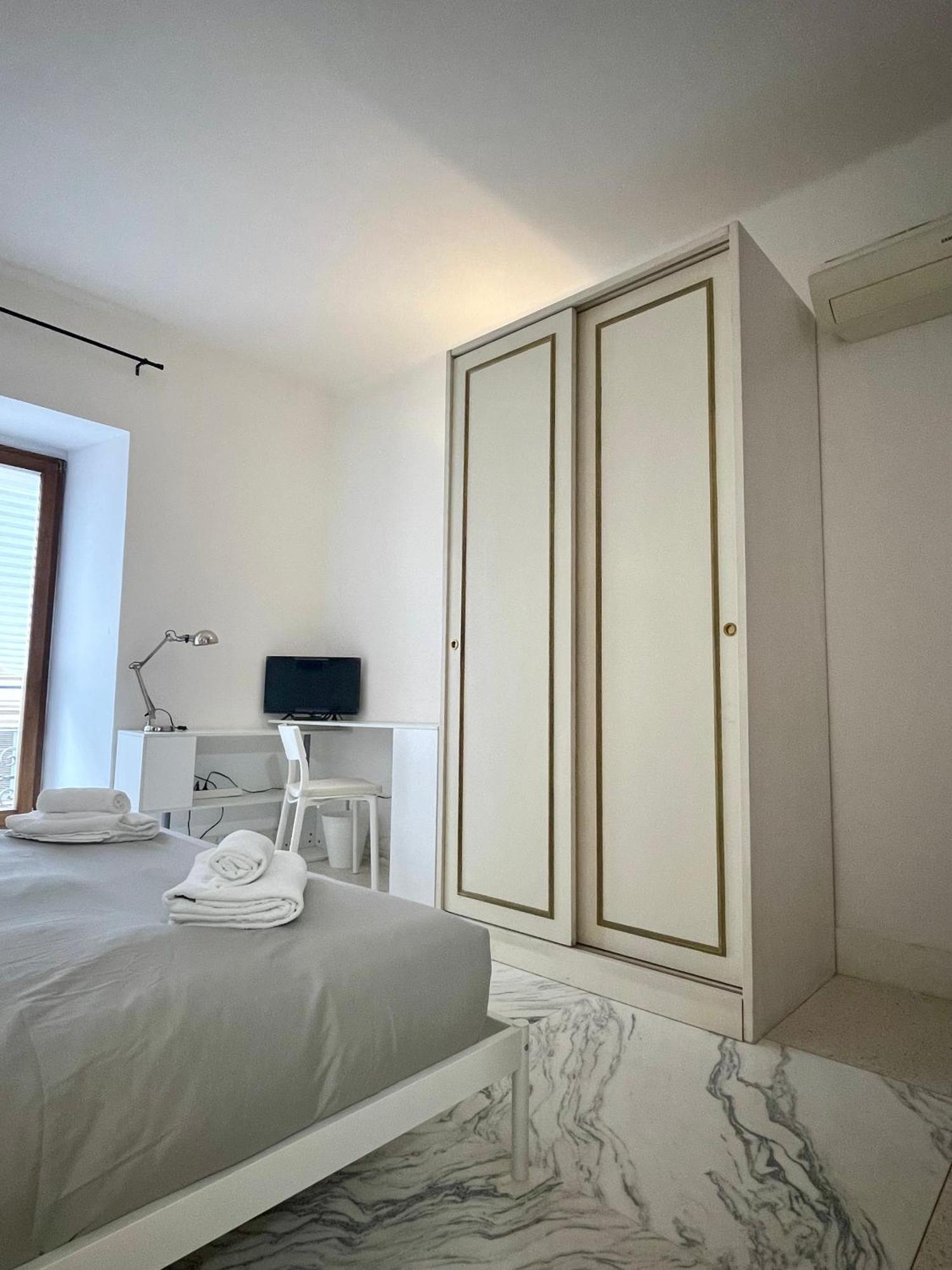 Martina A Piazza Del Popolo Villa Рим Екстериор снимка
